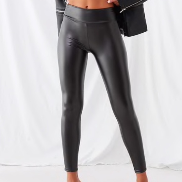 Faux leather leggings - Picture 4 of 4